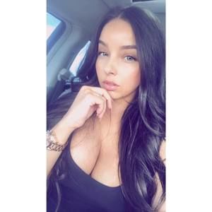 Meet your Posher, Roxanne